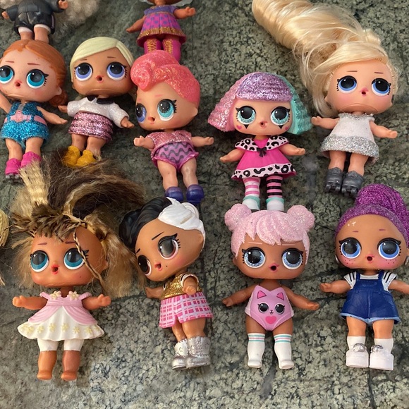 52 LOL Doll collection with accessories and wigs - Picture 7 of 12